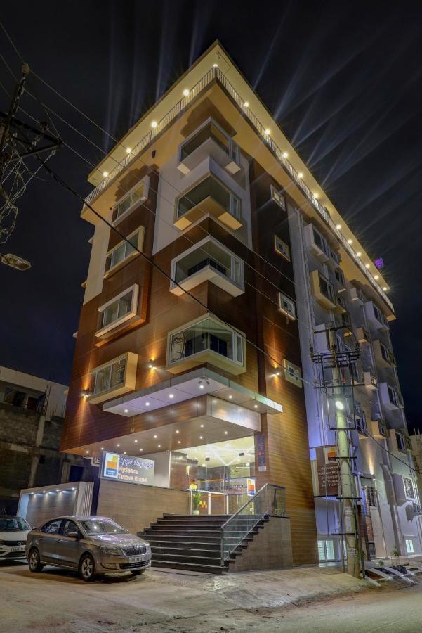 Hotel Myspace Tattwa Grand Yelahanka Exterior foto